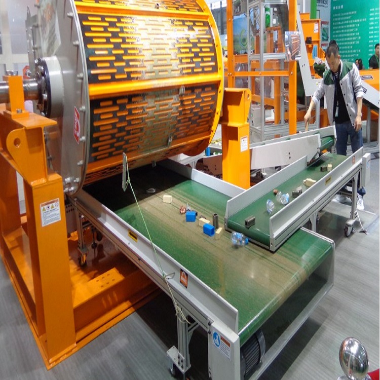 垃圾分選磁選機.jpg 垃圾分選磁選機.jpg